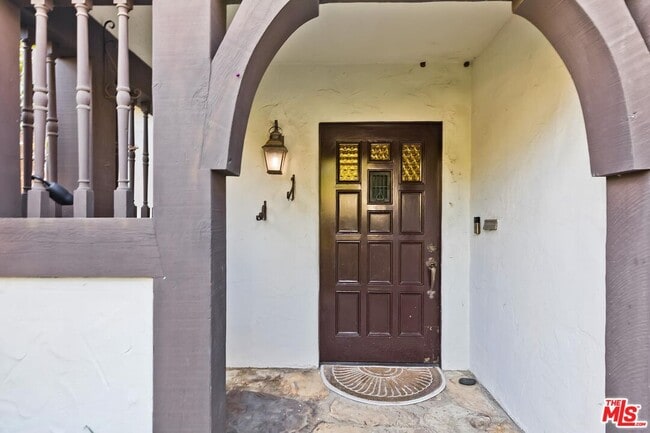 Photo - 201 Tavistock Ave