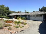 Photo - Beautiful 3bed 3bath, plus bonus room home in Highland Oaks neighborhood of Arcadia