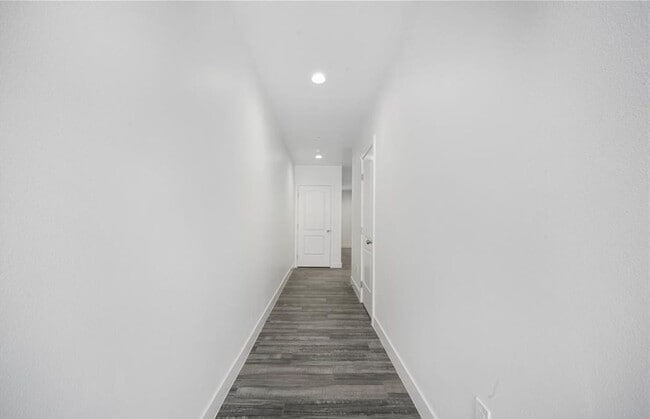 Photo - LANFRANCO(3743) Unit LANFRANCO(3743 1/2)