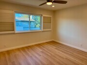 Photo - Nicely upgraded Townhome is East Simi