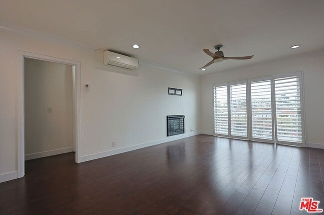Photo - 1440 23rd St Unit 309