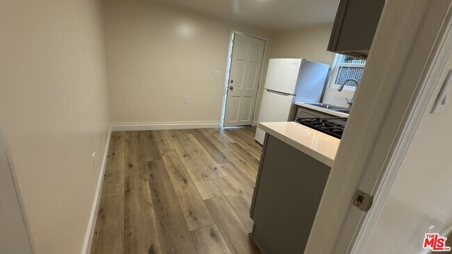 Photo - 385 Redondo Ave Unit C