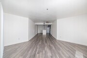 4BR, 2BA - 1,300SF - Living Room - Wyandotte