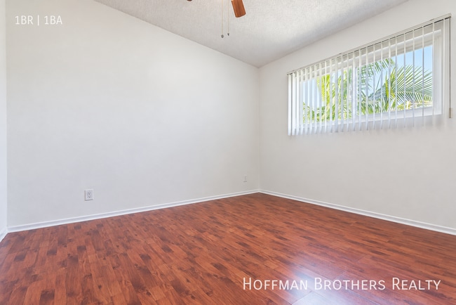 Photo - 1323 N Harvard Blvd Unit 9
