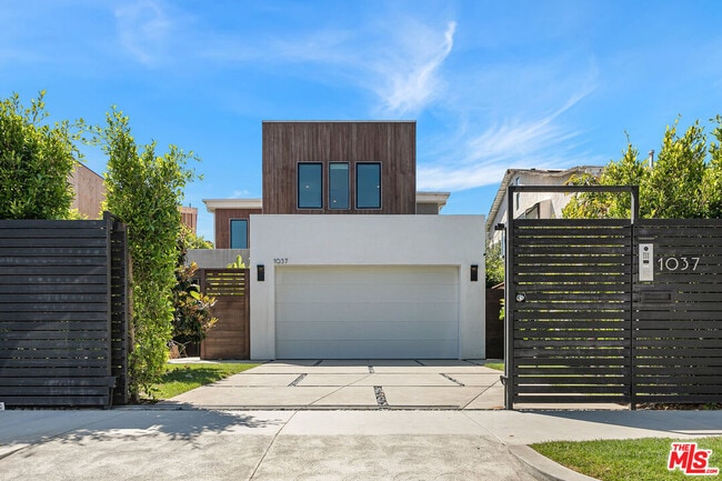 Photo - 1037 Palms Blvd