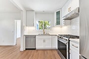 Photo - 1039 W Roses Rd