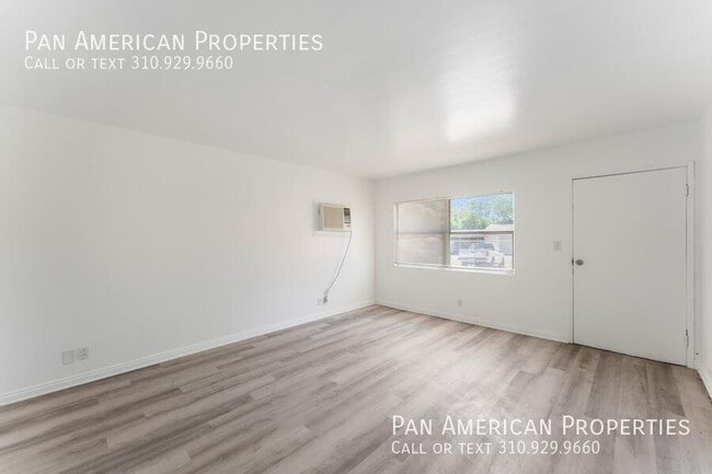 Photo - 546 W D St Unit #D