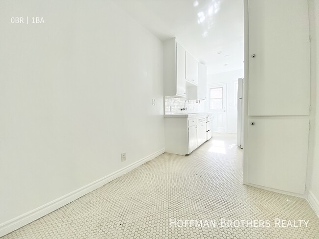 Photo - 2201 Oak St Unit B