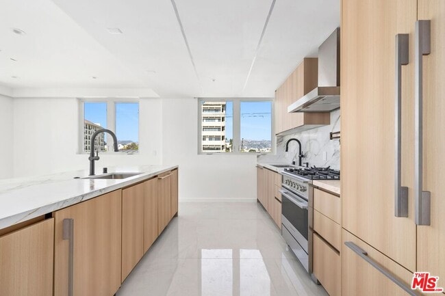 Photo - 1414 S Beverly Dr Unit 402