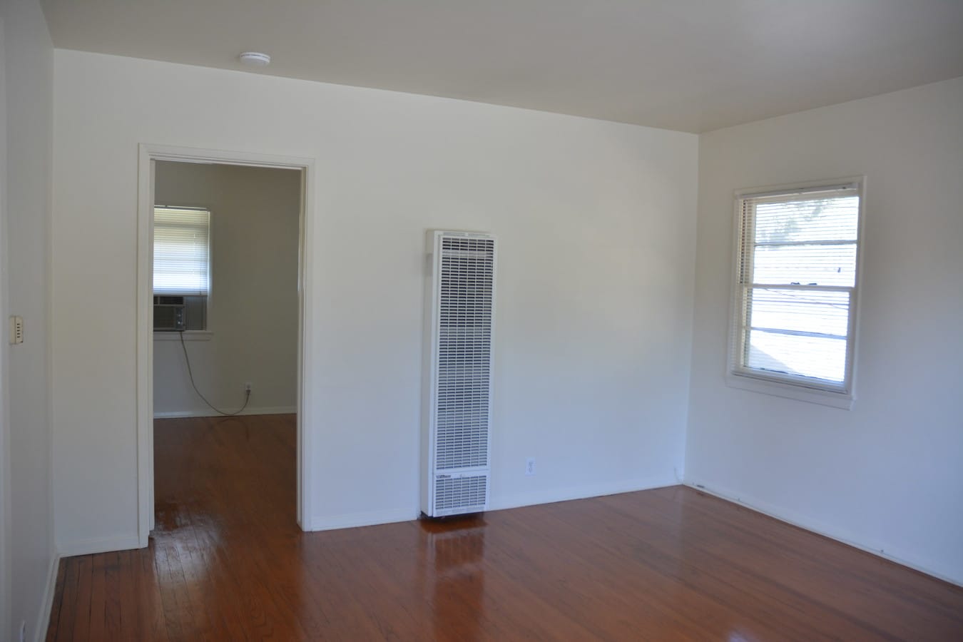 Living Room - 605 N Holliston Ave Apartment Unit 605