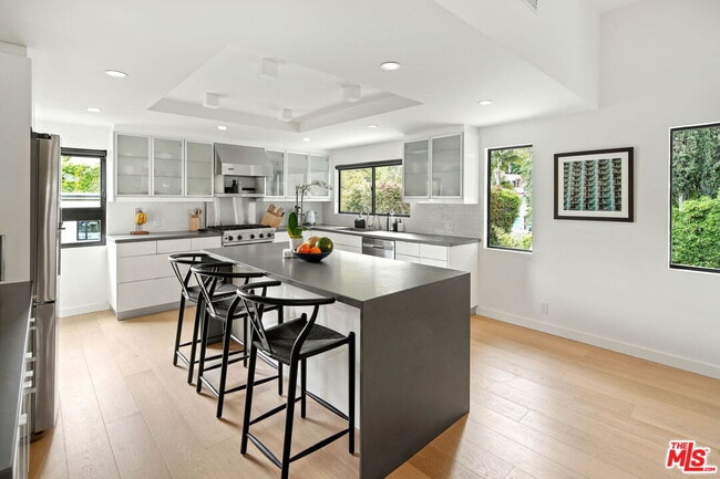 Photo - 2418 Canyon Oak Dr