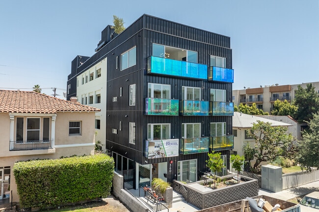 Building Photo - Bloom Beverly Grove - Fully Furnished Suites Rental
