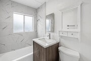1BR, 1BA - 511SF - Bathroom - 6565 Segovia Rd