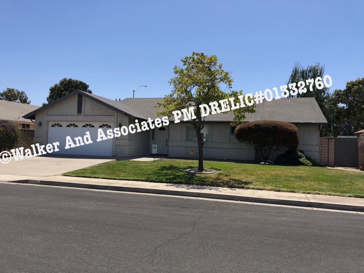 Photo - 1654 Floyd Ct House