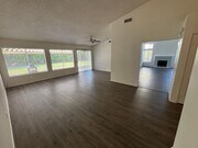 Photo - Newly renovated 4 bedroom in canyon crest! House