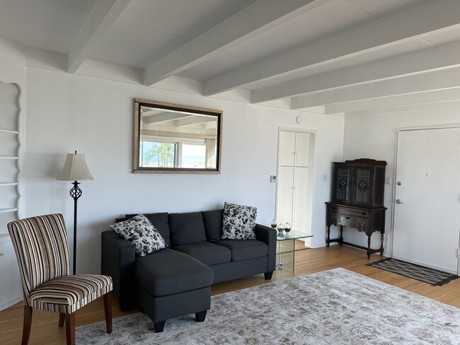 Photo - 691 Cliff Dr Unit 691