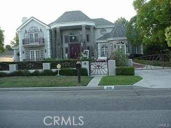 Building Photo - 339 W Lemon Ave