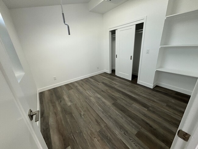 Photo - 10837 Fellows Ave