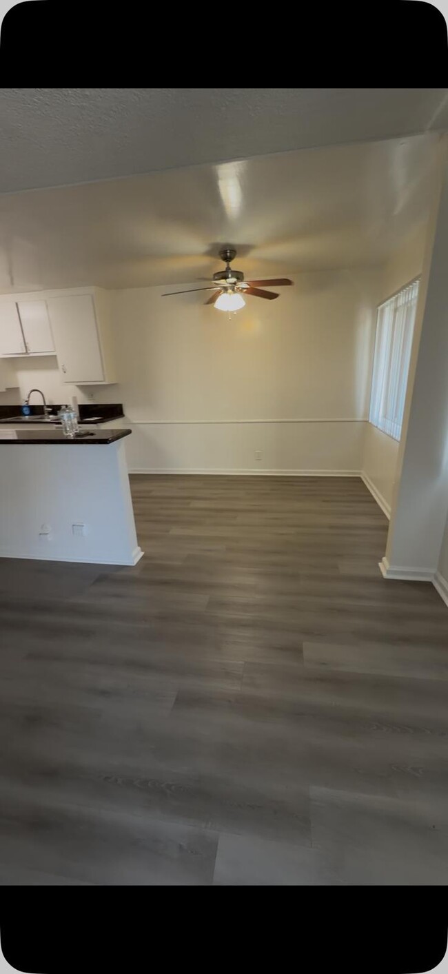 Photo - Willis Manor Apartments