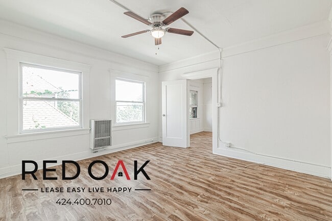 Photo - 1026 W 22nd St Condo Unit 11