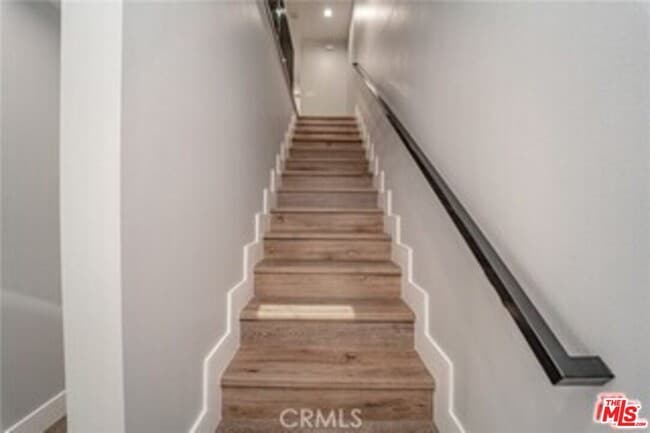 Photo - 1870 W 20th St