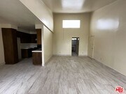 Photo - 3422 Maricopa St Unit 211