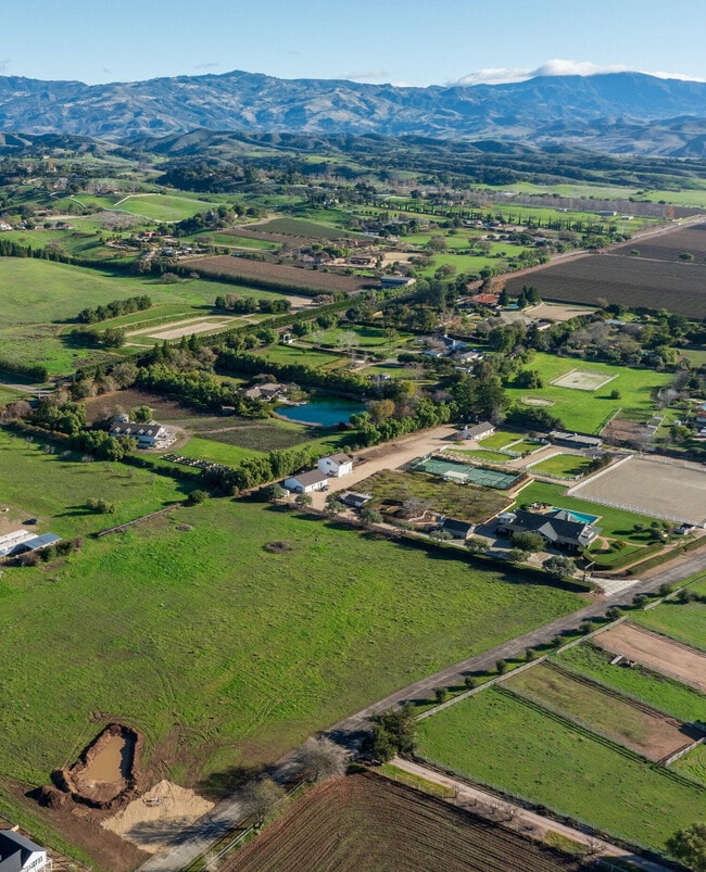 Photo - 3730 Roblar Ave