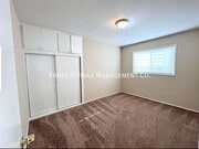 Photo - 510 Roycroft Ave