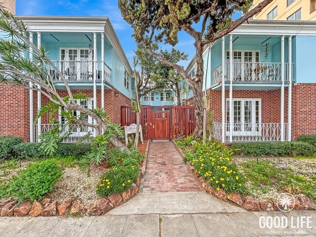 Photo - Beautiful 2BD/1BA Condo Located in Hillcrest! W/ Laundry On-Site and Across The Street From Balbo... Unit 3026 1/2