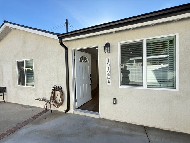 Photo - Prime Sylmar 2/2 brand new home