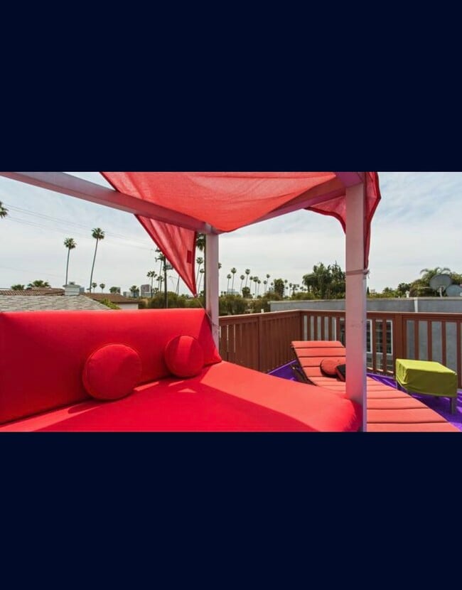 Photo - 8665 Clifton Way