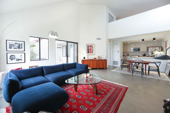 Building Photo - 701 Kettner Blvd Unit 701 Kettner Blvd  100