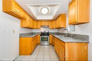 Kitchen - 502 S Garfield Ave Condo Unit A