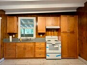 Photo - 1619 Oak Dr