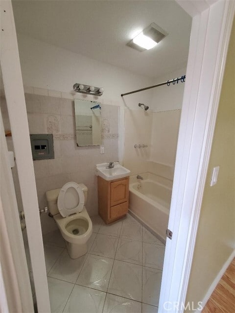 Photo - 14527 Berendo Ave