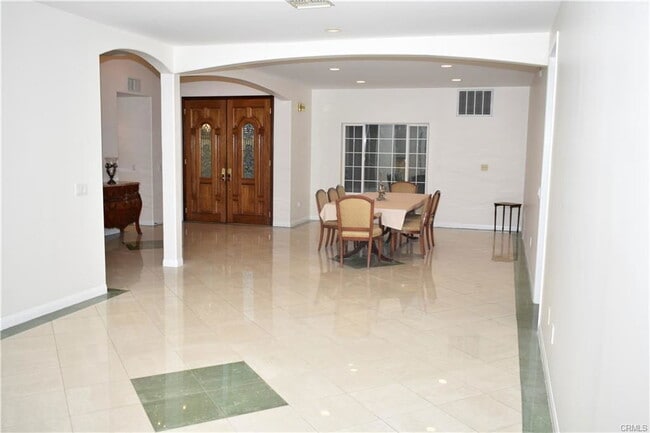 Photo - 4751 Haskell Ave