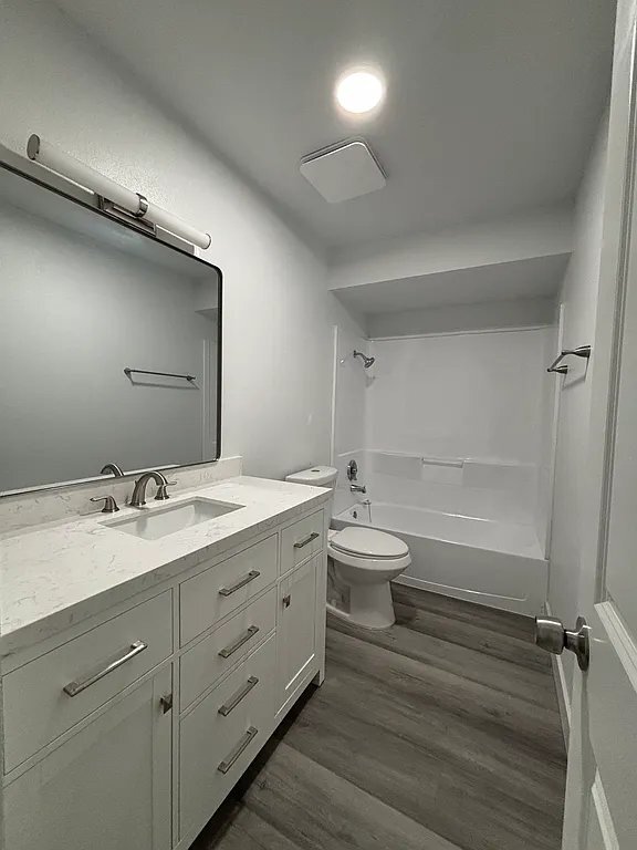 Photo - 1610 W Civic Center Dr Unit 4