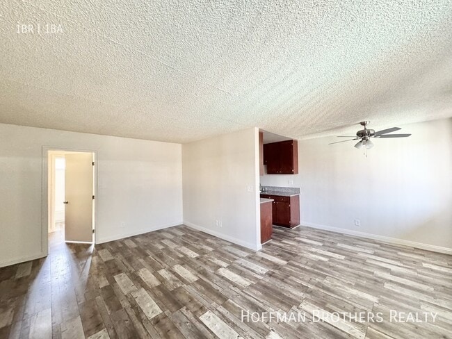 Photo - 20334 Saticoy St Unit 37