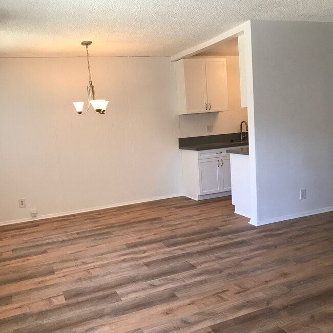 Photo - Camarillo Apartments Unit 3