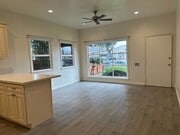 living room - 1038 W 84th Pl Unit 1040.5