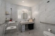 Photo - 7001 Van Noord Ave
