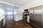 Photo - 321 Heliotrope Dr House