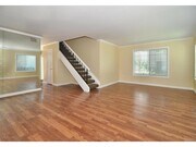 Photo - 19200 Hamlin St
