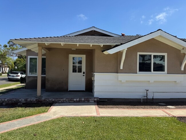 Photo - 2528 Bowdoin Pl
