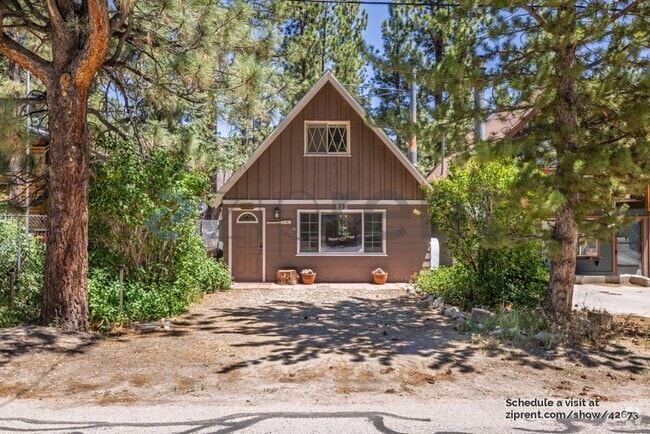 Building Photo - 813 E Fairway Blvd Rental