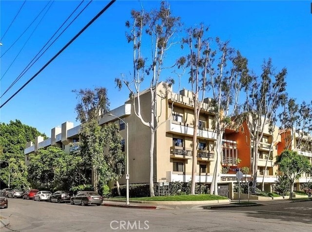 Photo - 750 Kings Rd Condo Unit 325