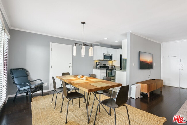 Photo - 843 4th St Unit 202