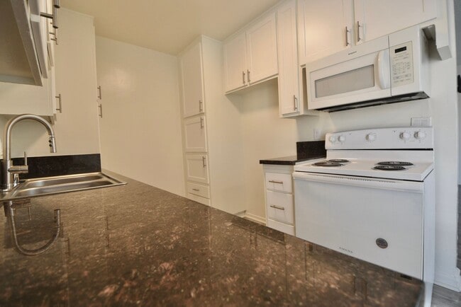 Photo - 12142 Burbank Blvd Unit 09