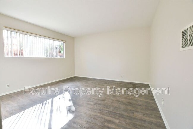 Photo - 420 W Linden Dr Unit #5