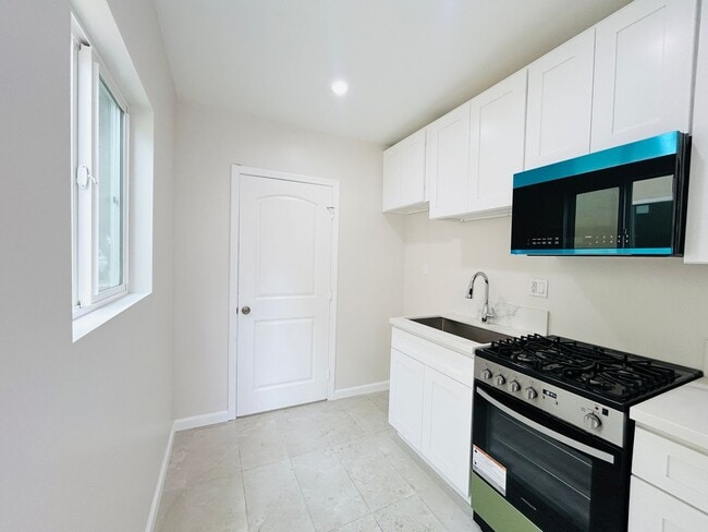 Photo - Sylvan Apartments Unit 5